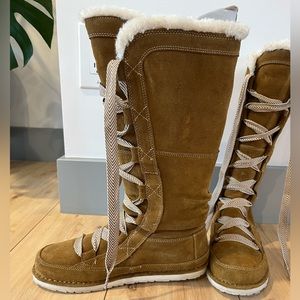 The North Face Women’s Millennial Boot 9